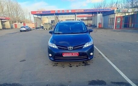 Toyota Verso I, 2013 год, 1 330 000 рублей, 1 фотография