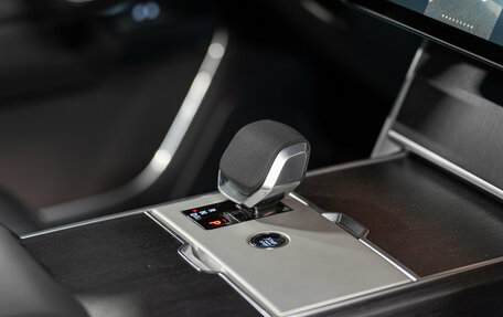 Land Rover Range Rover IV рестайлинг, 2026 год, 26 990 000 рублей, 19 фотография