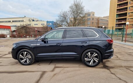 Volkswagen Touareg III, 2018 год, 6 000 000 рублей, 4 фотография