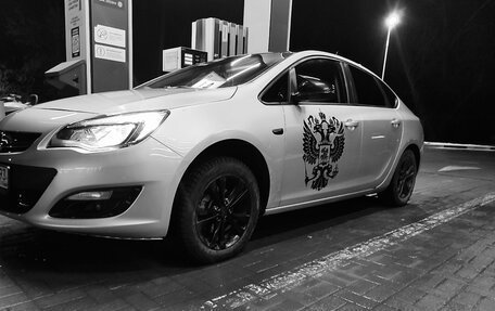 Opel Astra J, 2013 год, 850 000 рублей, 9 фотография