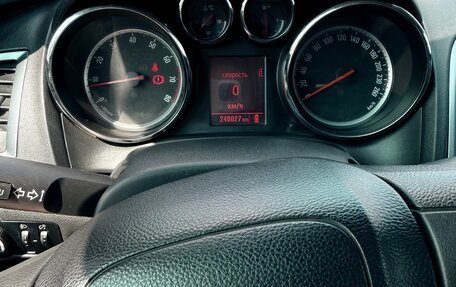 Opel Astra J, 2013 год, 850 000 рублей, 8 фотография