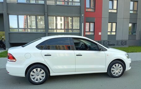 Volkswagen Polo VI (EU Market), 2015 год, 730 000 рублей, 2 фотография