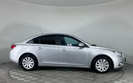 Chevrolet Cruze II, 2011 год, 745 000 рублей, 4 фотография