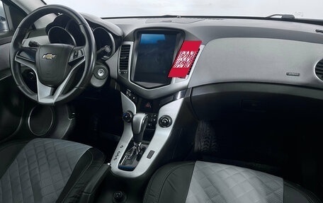 Chevrolet Cruze II, 2011 год, 745 000 рублей, 10 фотография