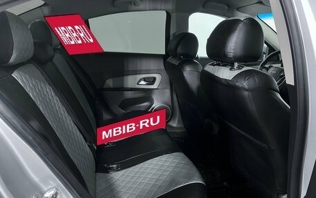 Chevrolet Cruze II, 2011 год, 745 000 рублей, 13 фотография