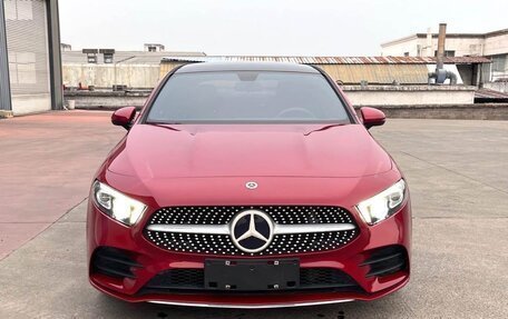 Mercedes-Benz A-Класс, 2022 год, 1 705 000 рублей, 2 фотография