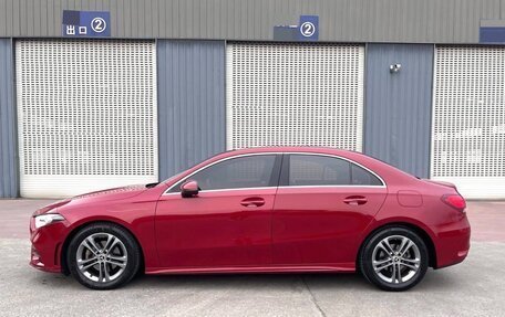 Mercedes-Benz A-Класс, 2022 год, 1 705 000 рублей, 5 фотография