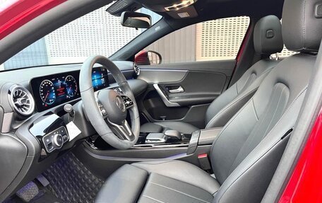 Mercedes-Benz A-Класс, 2022 год, 1 705 000 рублей, 8 фотография