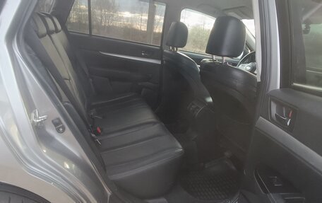 Subaru Outback IV рестайлинг, 2010 год, 1 200 000 рублей, 17 фотография