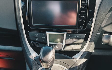 Toyota Ractis II, 2014 год, 1 200 000 рублей, 6 фотография