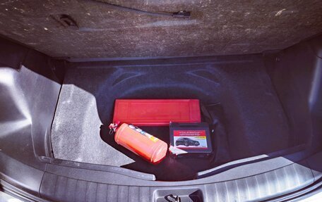 Toyota Ractis II, 2014 год, 1 200 000 рублей, 7 фотография