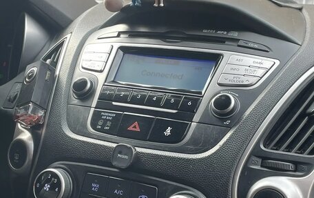 Hyundai ix35 I рестайлинг, 2013 год, 1 400 000 рублей, 5 фотография