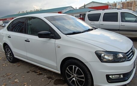 Volkswagen Polo VI (EU Market), 2015 год, 690 000 рублей, 4 фотография