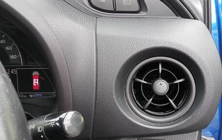 Toyota Vitz, 2018 год, 1 120 000 рублей, 21 фотография