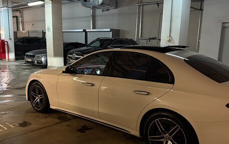 Mercedes-Benz E-Класс, 2024 год, 10 000 000 рублей, 3 фотография