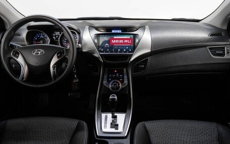 Hyundai Elantra V, 2013 год, 1 050 000 рублей, 18 фотография