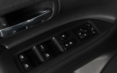 Mitsubishi Outlander III рестайлинг 3, 2018 год, 2 595 000 рублей, 15 фотография