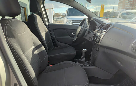 Renault Logan II, 2014 год, 730 000 рублей, 13 фотография