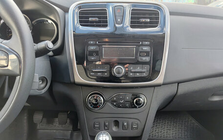 Renault Logan II, 2014 год, 730 000 рублей, 18 фотография