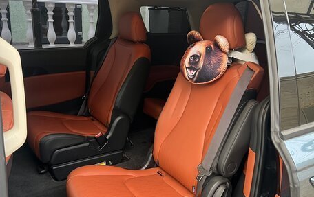 KIA Carnival, 2023 год, 4 000 000 рублей, 5 фотография