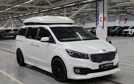 KIA Carnival III, 2016 год, 2 799 000 рублей, 3 фотография