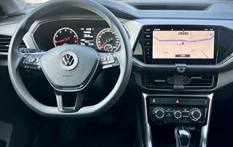 Volkswagen T-Cross I, 2021 год, 1 500 000 рублей, 10 фотография