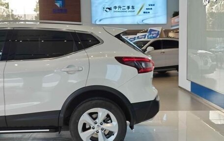 Nissan Qashqai, 2022 год, 1 900 000 рублей, 9 фотография