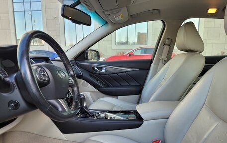 Infiniti Q50 I рестайлинг, 2016 год, 2 000 000 рублей, 7 фотография