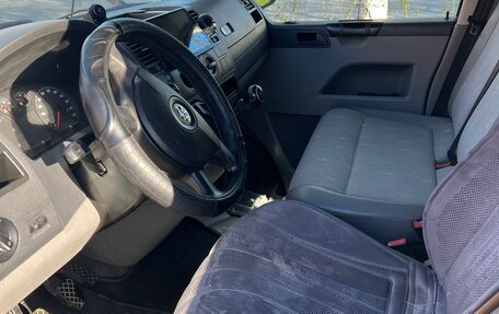 Volkswagen Transporter T5 рестайлинг, 2008 год, 800 000 рублей, 11 фотография