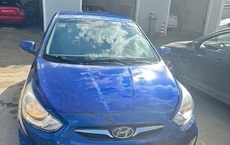 Hyundai Solaris II рестайлинг, 2011 год, 500 000 рублей, 1 фотография