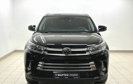Toyota Highlander III, 2018 год, 3 698 000 рублей, 2 фотография