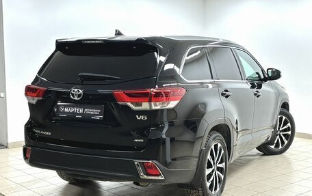 Toyota Highlander III, 2018 год, 3 698 000 рублей, 4 фотография