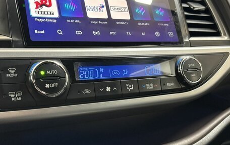 Toyota Highlander III, 2018 год, 3 698 000 рублей, 15 фотография