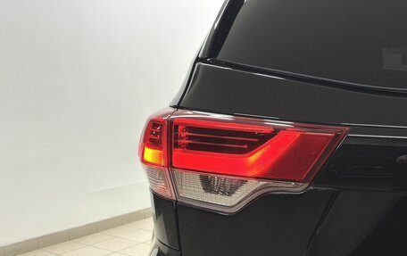 Toyota Highlander III, 2018 год, 3 698 000 рублей, 10 фотография