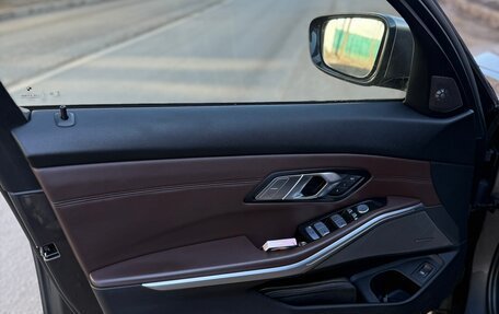 BMW 3 серия, 2019 год, 3 685 000 рублей, 14 фотография