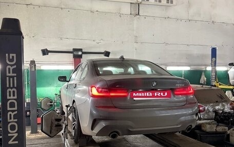 BMW 3 серия, 2019 год, 3 685 000 рублей, 29 фотография