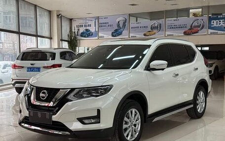 Nissan X-Trail, 2023 год, 2 100 000 рублей, 2 фотография
