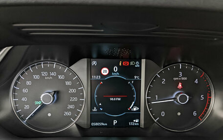 Land Rover Range Rover Evoque II, 2019 год, 3 645 000 рублей, 16 фотография