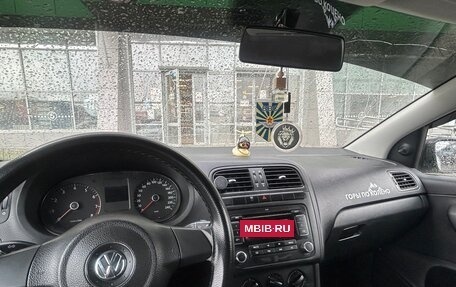 Volkswagen Polo VI (EU Market), 2012 год, 590 000 рублей, 8 фотография