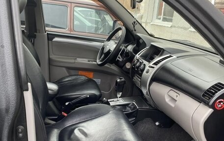 Mitsubishi Pajero Sport II рестайлинг, 2011 год, 1 500 000 рублей, 10 фотография