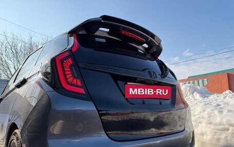 Honda Fit III, 2018 год, 1 500 000 рублей, 7 фотография
