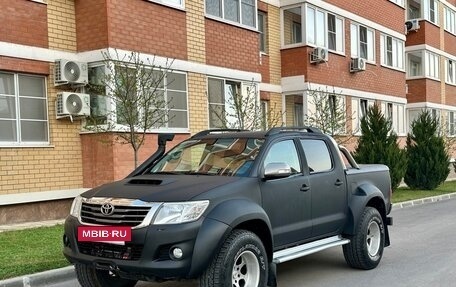 Toyota Hilux VII, 2013 год, 2 390 000 рублей, 2 фотография