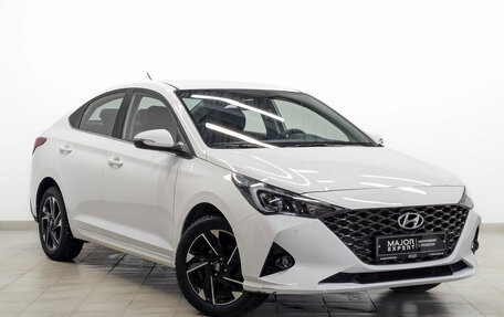 Hyundai Solaris II рестайлинг, 2021 год, 1 690 000 рублей, 3 фотография