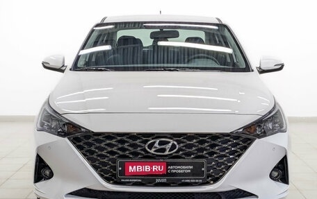 Hyundai Solaris II рестайлинг, 2021 год, 1 690 000 рублей, 2 фотография