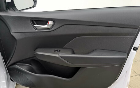 Hyundai Solaris II рестайлинг, 2021 год, 1 690 000 рублей, 23 фотография