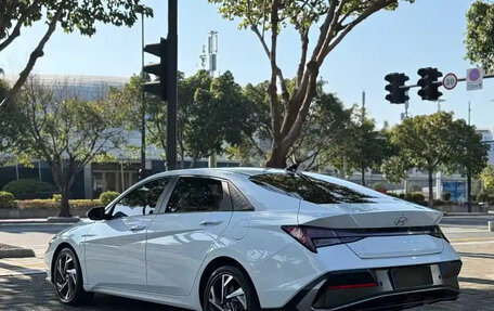 Hyundai Elantra, 2024 год, 1 395 000 рублей, 4 фотография