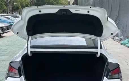 Hyundai Elantra, 2024 год, 1 395 000 рублей, 6 фотография