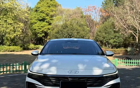 Hyundai Elantra, 2024 год, 1 395 000 рублей, 2 фотография