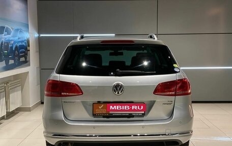 Volkswagen Passat B7, 2011 год, 1 050 000 рублей, 4 фотография