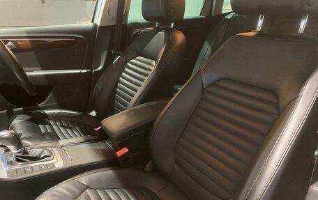 Volkswagen Passat B7, 2011 год, 1 050 000 рублей, 12 фотография